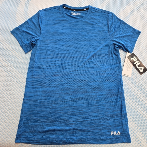 Fila Essentials Men's Blue Lightweight Short Sleeve T-Shirt Size Medium - Picture 1 of 7